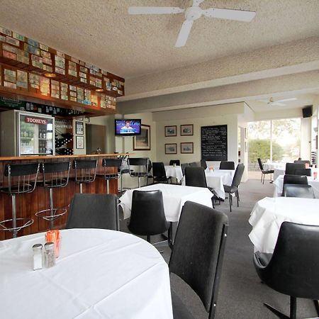 Beaumaris Bay Motel Bagian luar foto