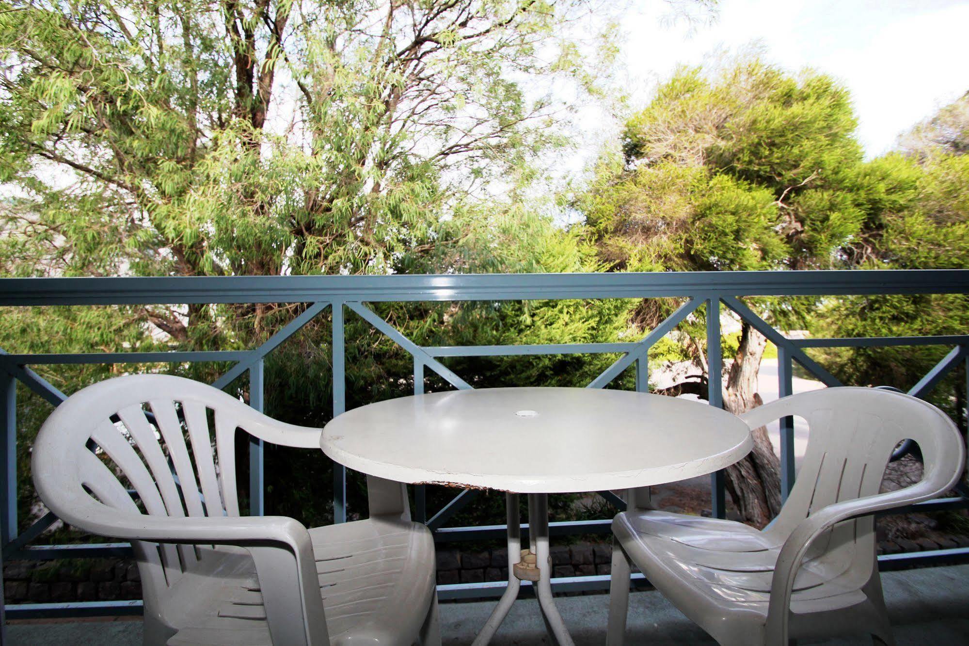 Beaumaris Bay Motel Bagian luar foto