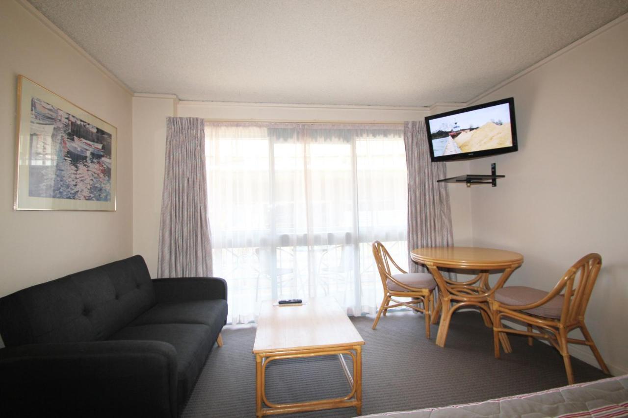 Beaumaris Bay Motel Bagian luar foto